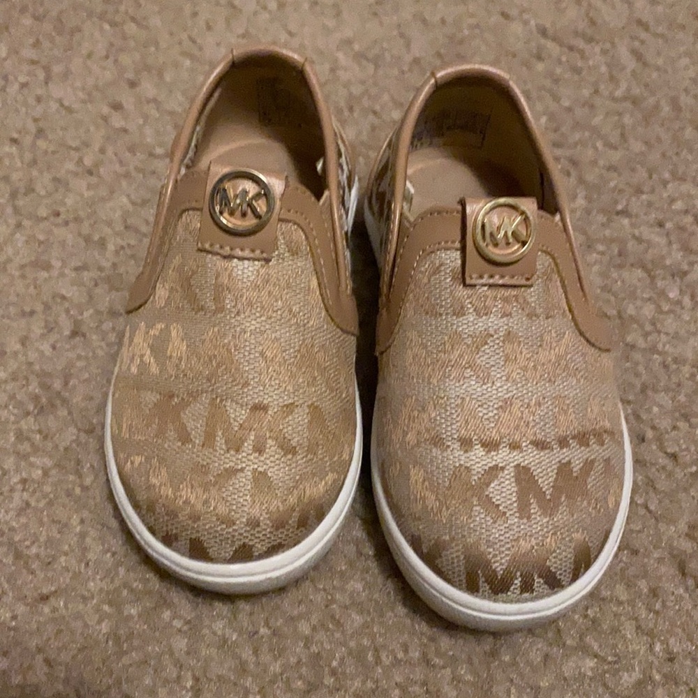 6C Michael Kors wore a couple times